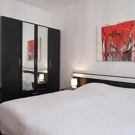 Klaudija 4* Трогір