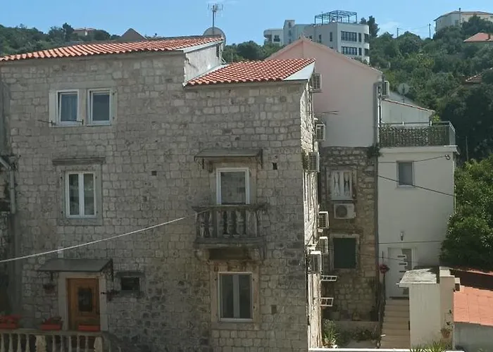 Klaudija בית הארחה 4*