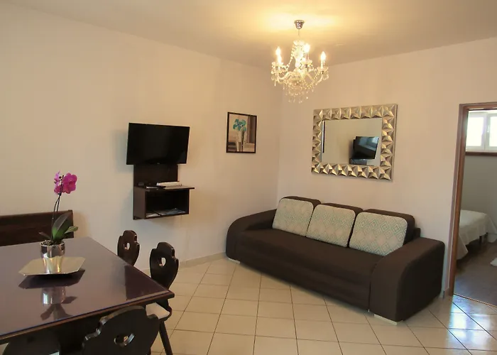 Klaudija בית הארחה 4*