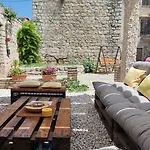 Klaudija Trogir