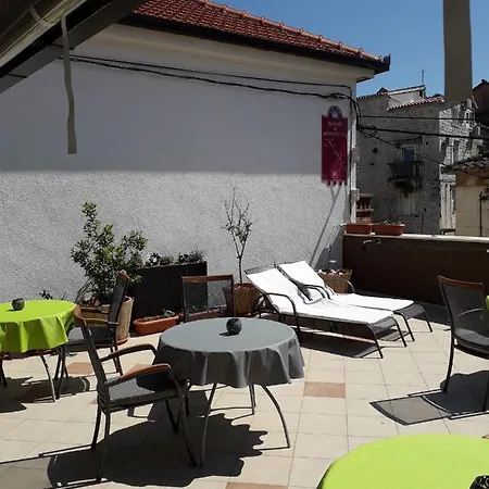 Gæstehus Klaudija 4*