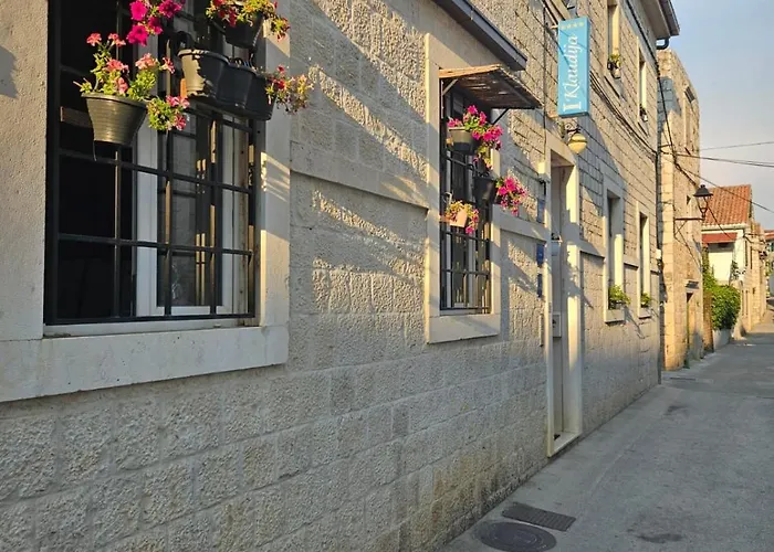 Klaudija 招待所 4*