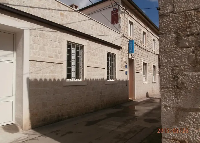 Klaudija 招待所 4*